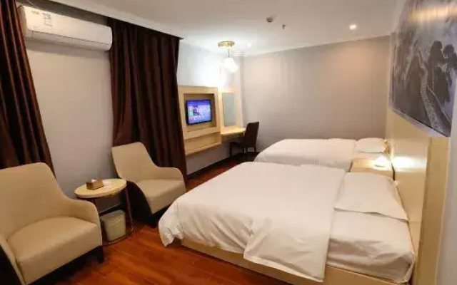 Meizhou Jiayuan Hotel (Meizhou Xueyi Middle School)