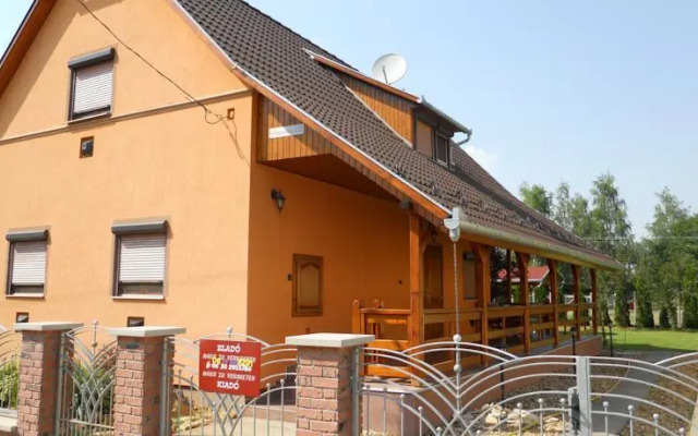 Gyöngyvirág Vendégház