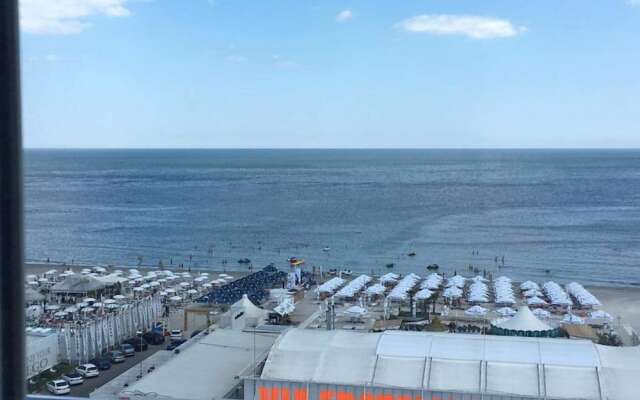Sea View Penthouse Mamaia