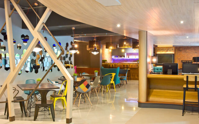 CoCo Hotel Bangkok