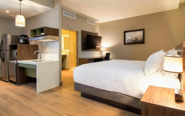 Staybridge Suites Guadalajara Novena by IHG
