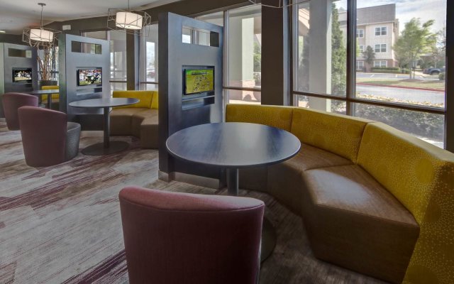 Courtyard by Marriott Memphis Southaven