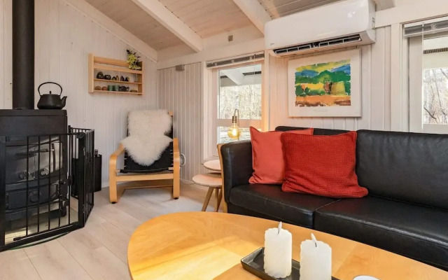 6 Person Holiday Home in Hals