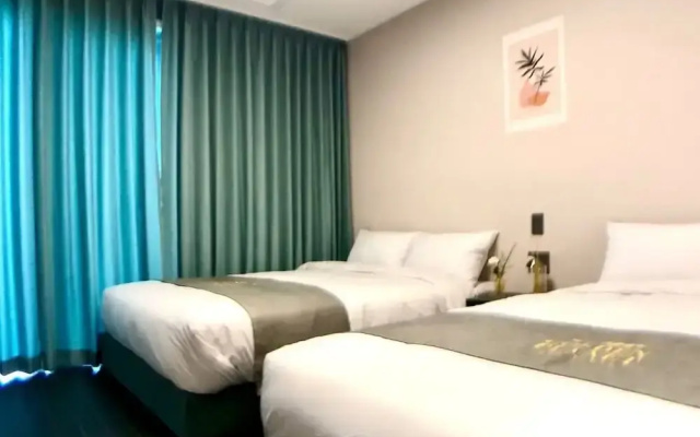 Golden Planet Hotel Pyeongtaek