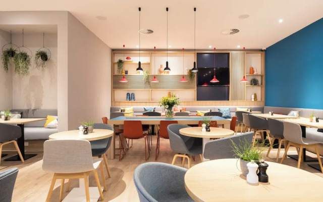 Holiday Inn Express Antwerp - City Centre, an IHG Hotel
