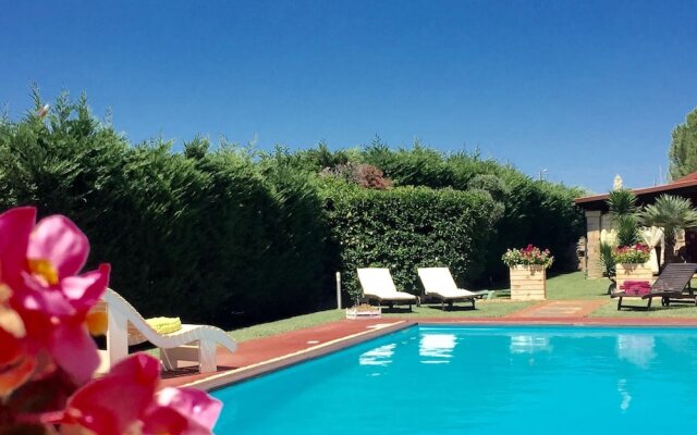 House with 3 Bedrooms in San Vito Dei Normanni, with Enclosed Garden And Wifi - 9 Km From the Beach