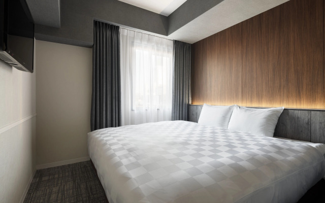 the b osaka-shinsekai