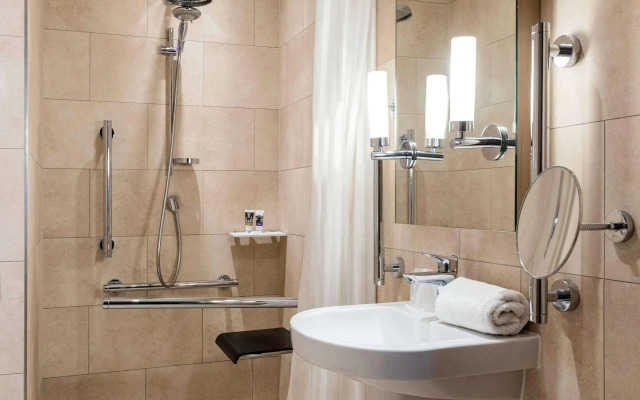 Mercure Bristol Holland House