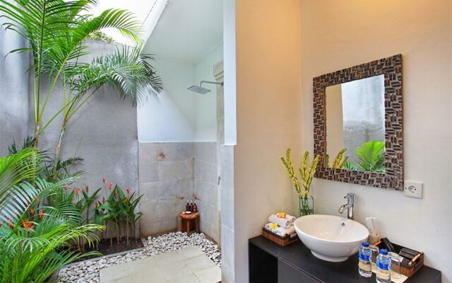 Villa Biru