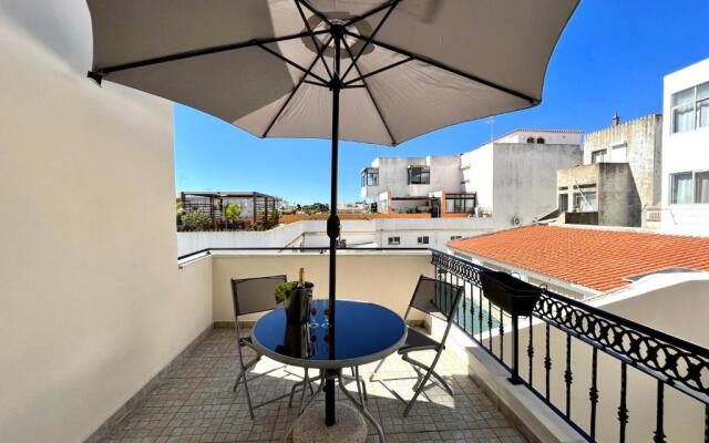 Loulé Central House by Homing