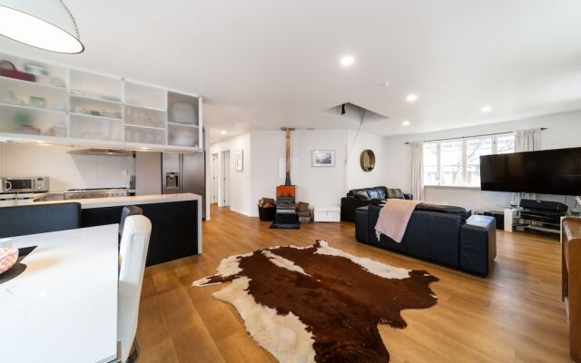 Picturesque Home in Historical Arrowtown