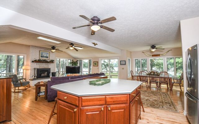 Clear View 4 Bedroom House