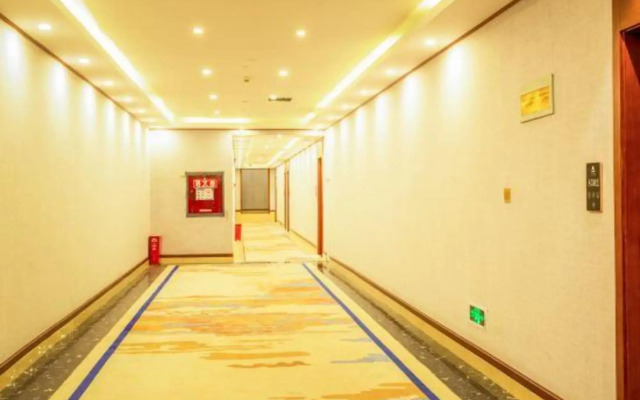 Hongshan Oxygen Fuyuan Hotel (Potala Palace Plaza)
