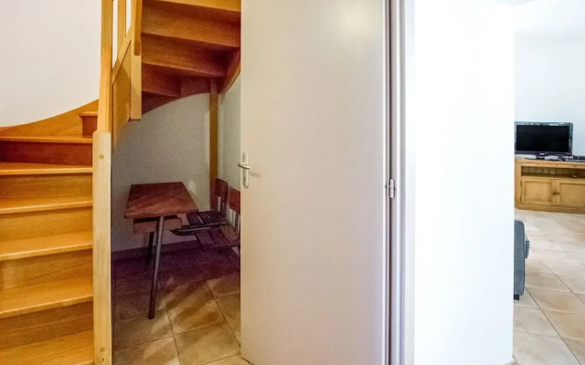 Charming Holiday Home In Montclus with Terrace