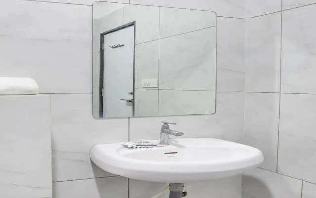 Shiv Palace by OYO Rooms