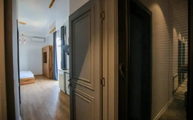 Seventh floor apartment