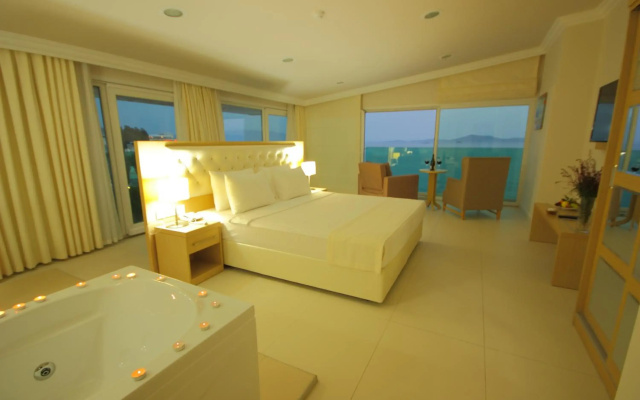 Dragut Point North Hotel