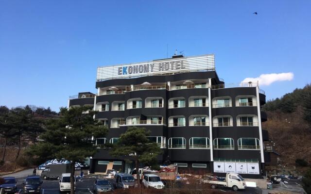 Ekonomy Hotel Gapyeong