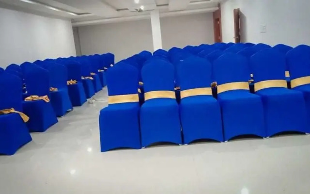 Castle Continental Premium Hotel
