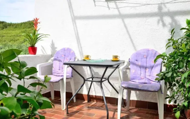 Podstrana House with garden