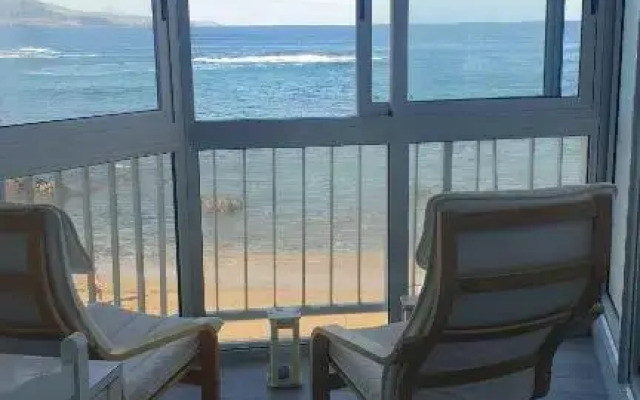 First line new apartment in Las Canteras