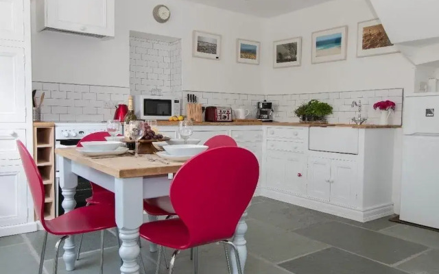 Kevrin Cottage