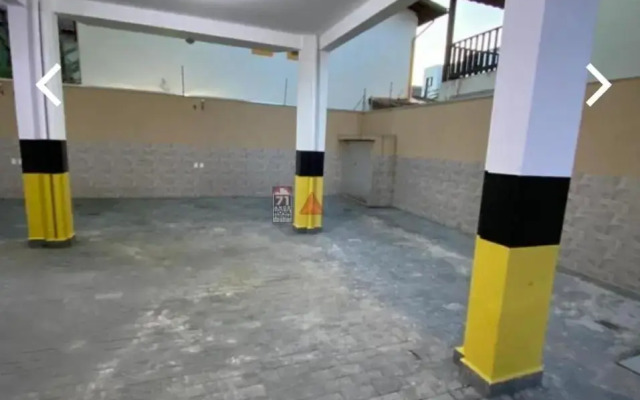 Apto c/2 quartos sendo uma suíte c/ar e 2banheiros