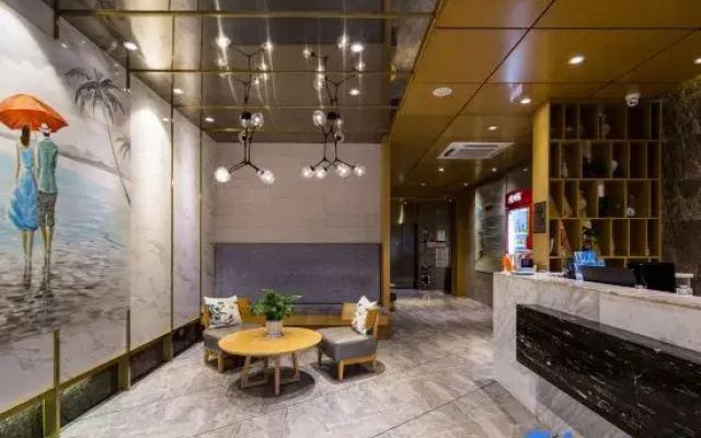 Unitour Hotel (Nanning Railway Station Thirty-Three Middle Subway Station)