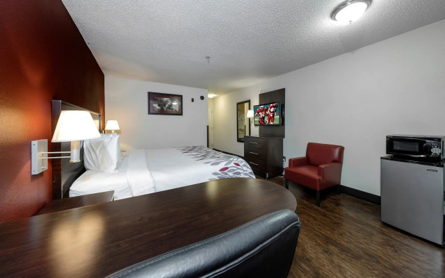 Red Roof Inn & Suites Savannah Airport