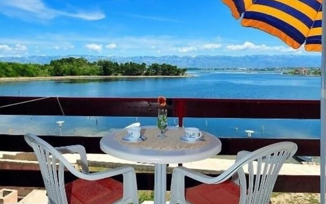 Ljilja - 10m From the sea With Parking - A3