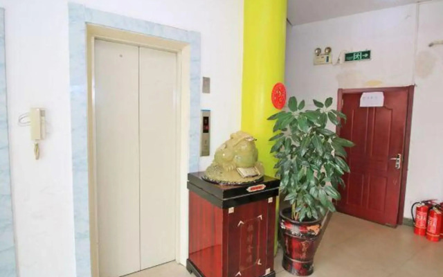 Qianyuan Hotel (Dalian Xi'an Road Shop)
