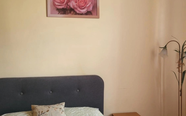 Apartment near St. Elizabeth Church