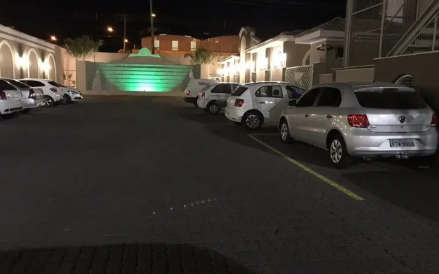 Hotel Oeste Plaza