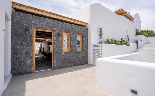 Nero Luxury Suites
