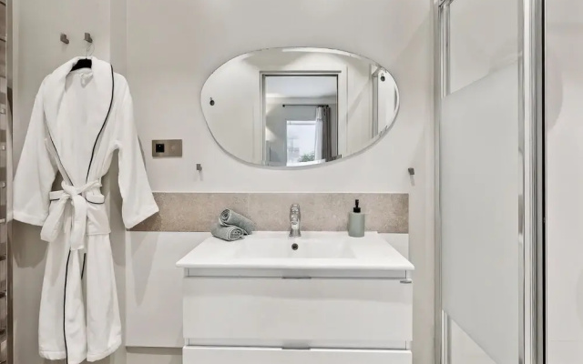 Chic 2BR 2BA near Place des Vosges