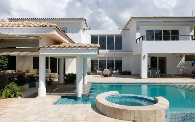 Villa Serenidad by Acomodo
