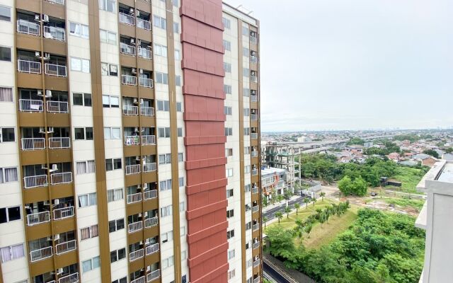 Modern Look Studio Room at LRT City Jatibening Apartment