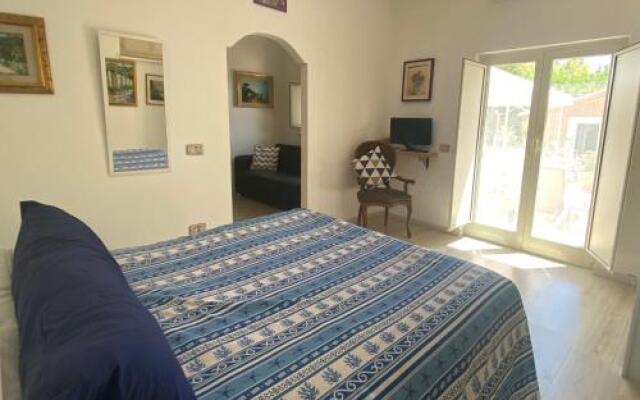 Villa Striano Capri - Guest House - Rooms Garden & Art