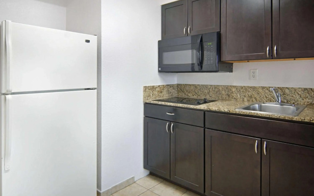 Motel 6 Lancaster, TX - DeSoto - Lancaster