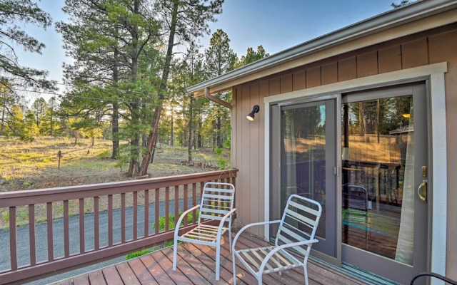 Flagstaff Retreat w/ Large Yard, Balcony & Views!