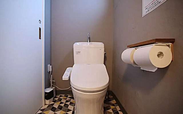 Rhodes Otsuka Hotel - Hostel
