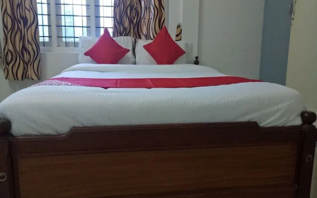 OYO 23503 Golden Valley Residency