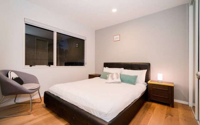 Windsor Park Spacious & Modern 3 bedrooms House
