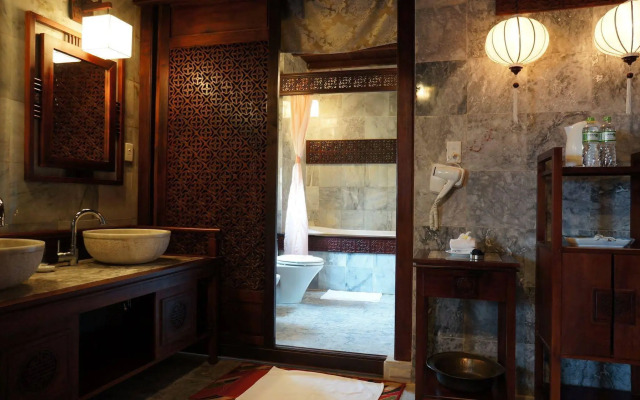 Vinh Hung Heritage Hotel