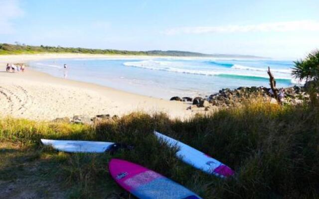 Beachfront 5, 25 Willow Street