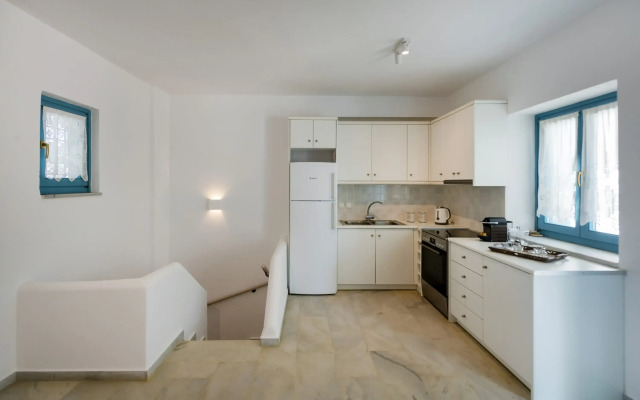 Beachside 2 bedroom Cottage