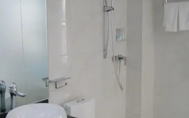 Jingxi Longtan Holiday Hotel
