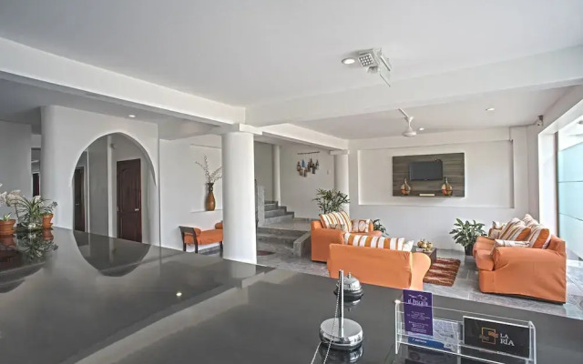 Hotel La Ría Playas