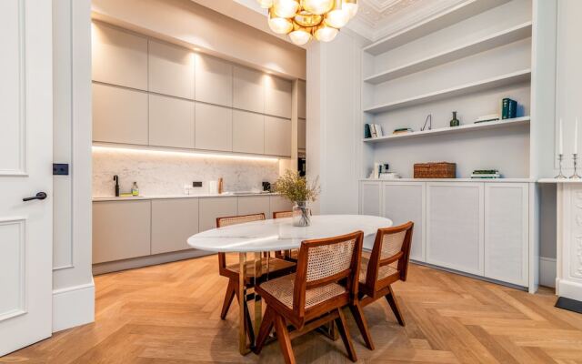 Modern Apartment Near Central London