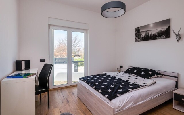Amazing Home in Peroj With Wifi and 3 Bedrooms